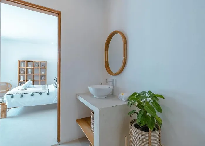 Villa Casa Miya - Modern 3br